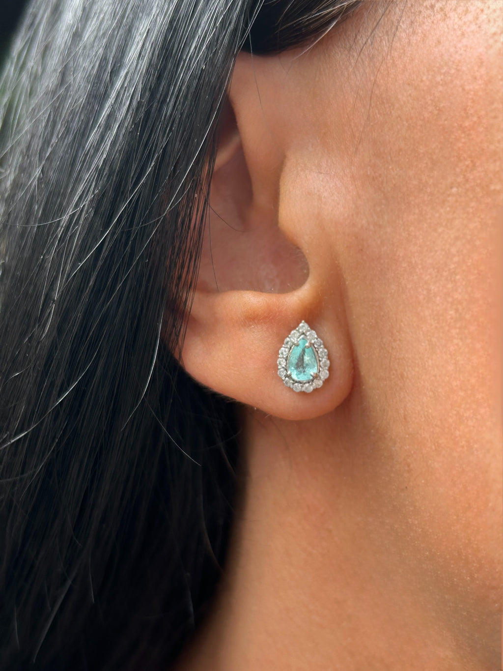 Orecchini Tourmaline Paraiba Neon blue e diamanti Naturali Oro bianco 18k