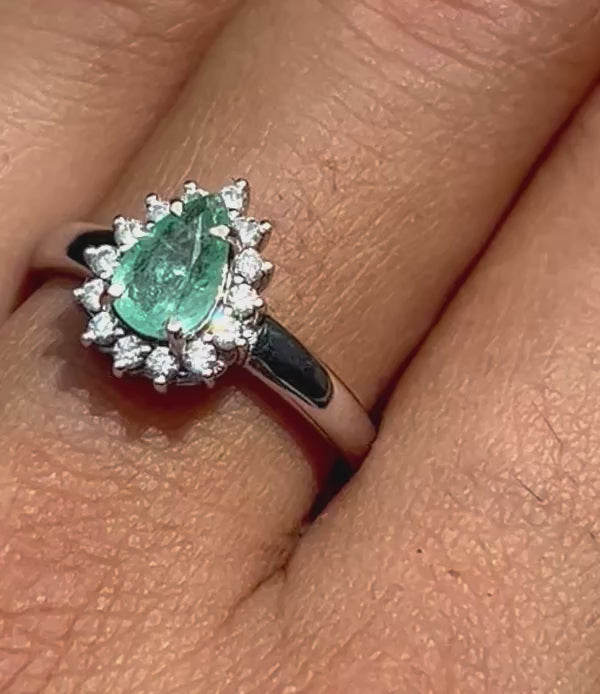 Anello Tourmaline Paraiba neon blue green, diamanti naturali, oro bianco 18k.